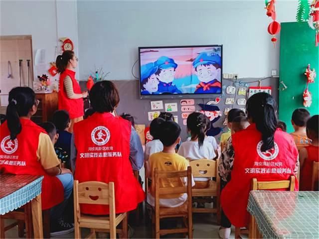 《万里归途》发布最新花絮，为何王俊凯的电影比易烊千玺的票房低那么多？游戏画面