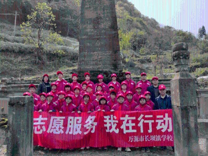 服装行业从业者说说，想要穿衣不显廉价感，该怎么挑选衣服？游戏画面