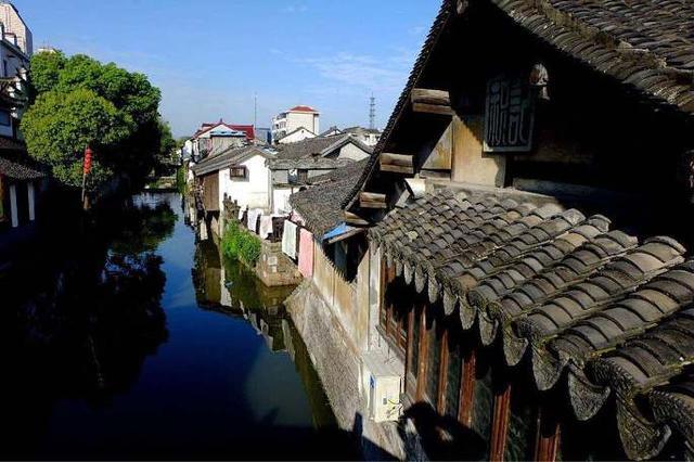 “清汤大老爷”走红 网友们沉迷在网上当“赛博判官”